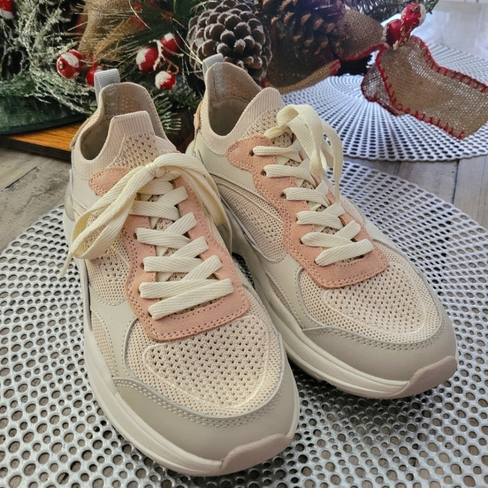 ZARA Sneakers 👟